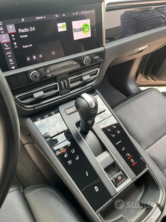Porsche Macan 2022 photo 3
