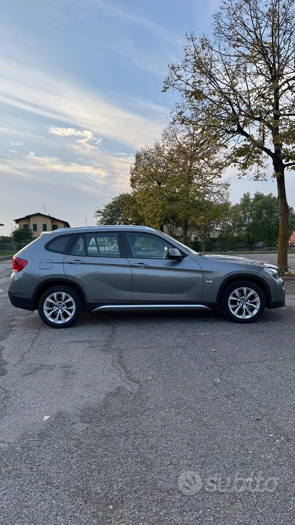 BMW X1 2010 photo 2