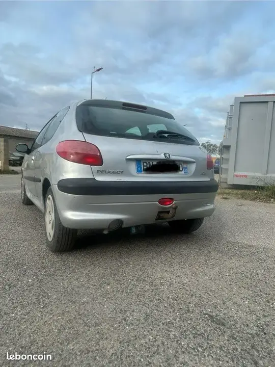 Peugeot 206 2002 photo 2