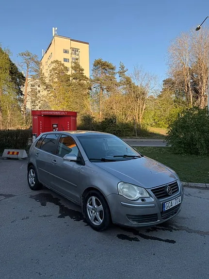 Volkswagen Polo 2008 photo 2