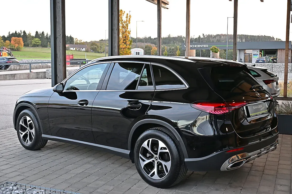 Mercedes-Benz Glc-Class 2023 photo 3