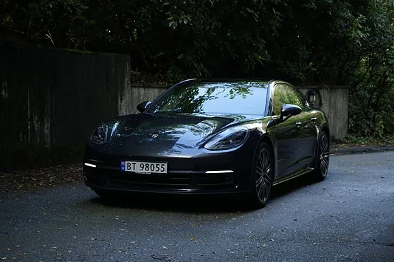 Porsche Panamera 4