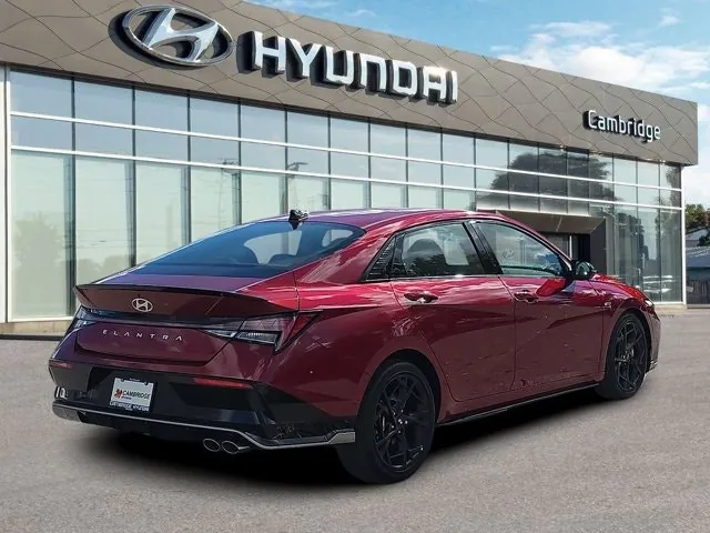 Hyundai Elantra 2025 photo 5