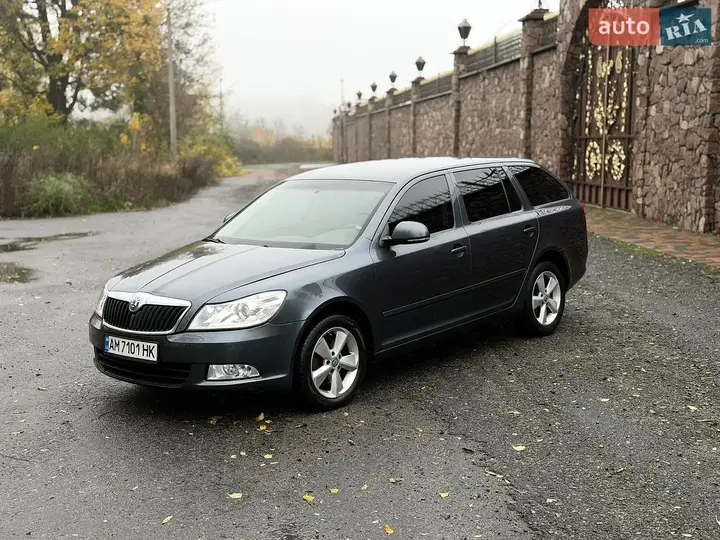 Skoda Octavia 2010 photo 2