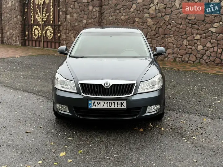 Skoda Octavia 2010 photo 3