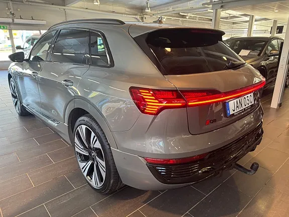 Audi Q8 E-Tron 2024 photo 5