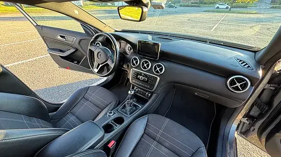 Mercedes-Benz A 180 2013 photo 5
