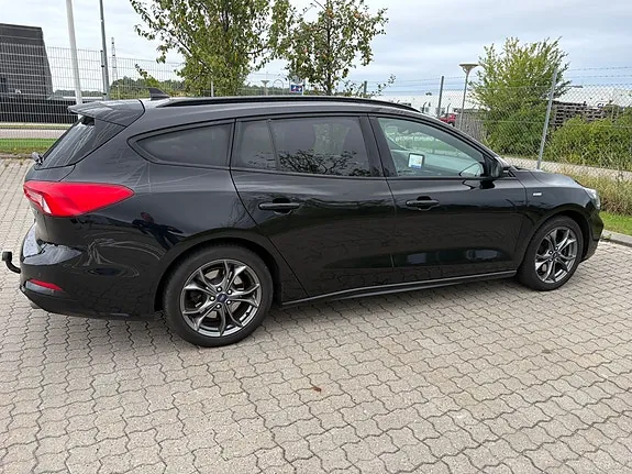 Ford Focus 2020 photo 4