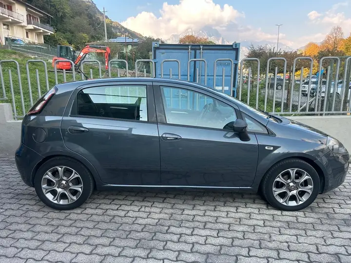 Fiat Punto 2014 photo 5