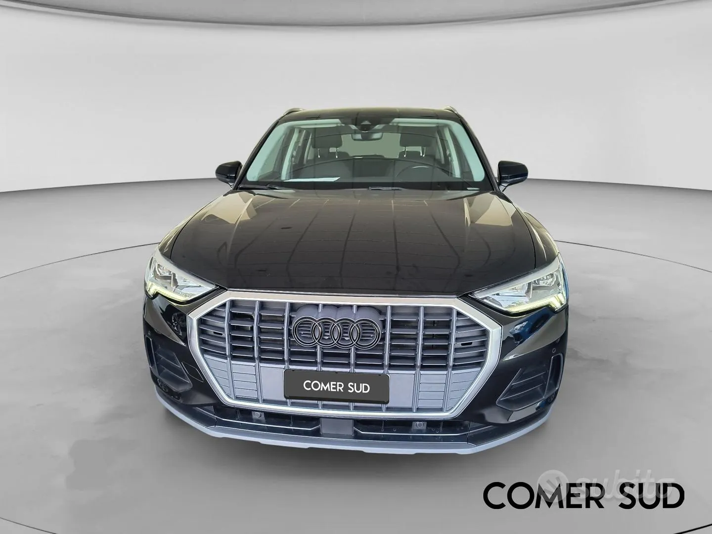 Audi Q3 2023 photo 2