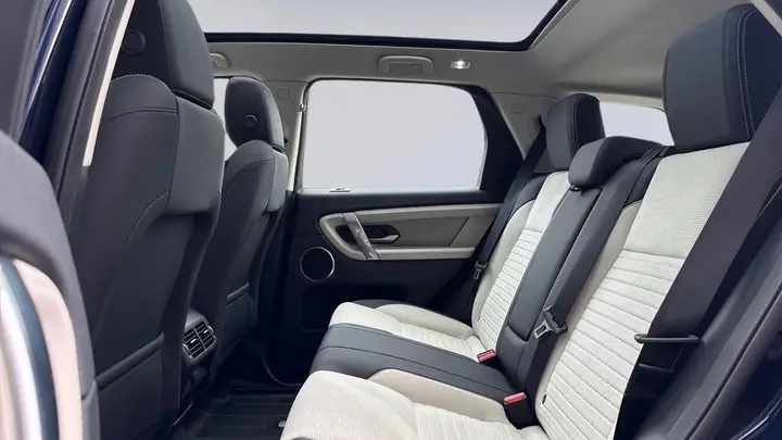 Land Rover Discovery Sport 2023 photo 4