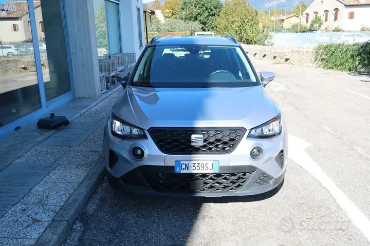 Seat Arona 2023 photo 2