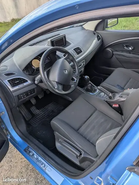 Renault Megane 2015 photo 3