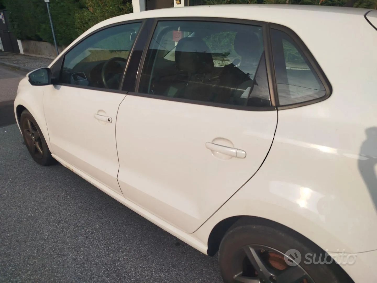 Volkswagen Polo 2011 photo 4