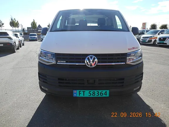 Volkswagen Transporter 2018 photo 3