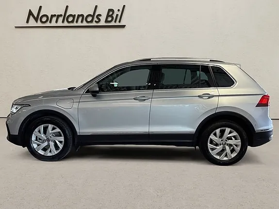 Volkswagen Tiguan 2024 photo 2