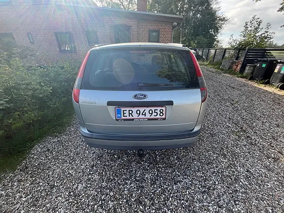 Ford Focus 2005 photo 3