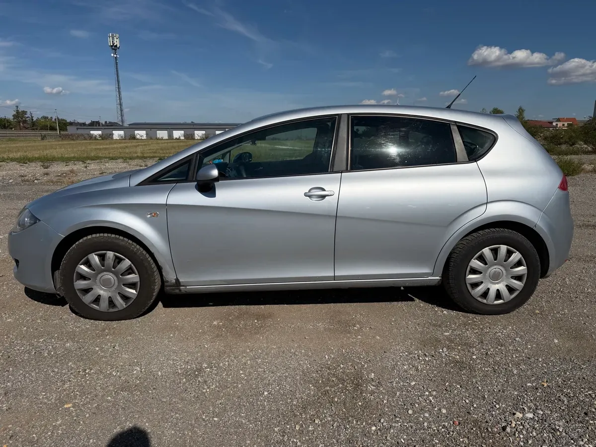 Seat Leon 2009 photo 2