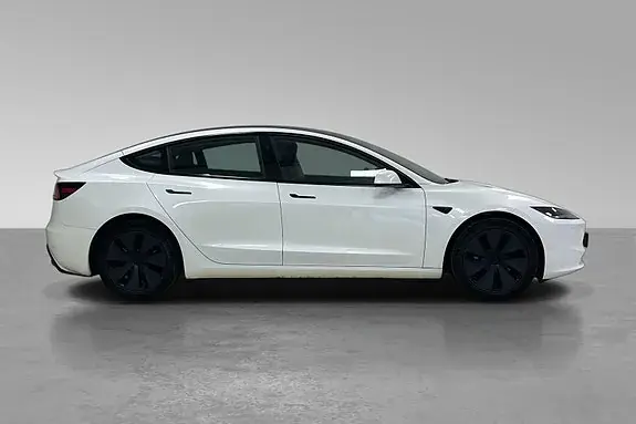 Tesla Model 3 2024 photo 3