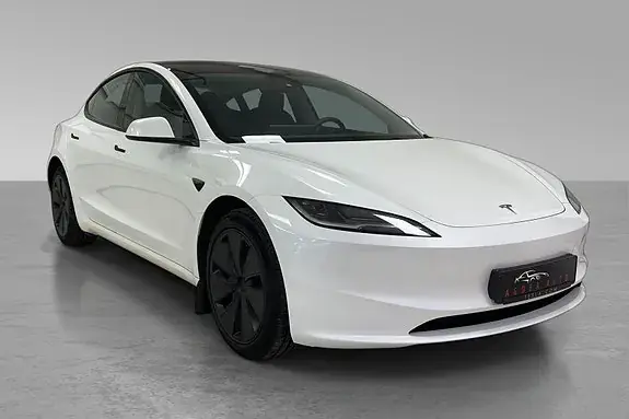 Tesla Model 3 2024 photo 4