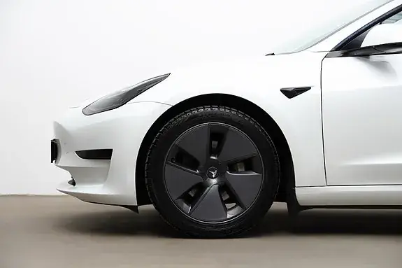 Tesla Model 3 2021 photo 3