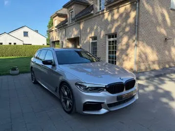 BMW M550