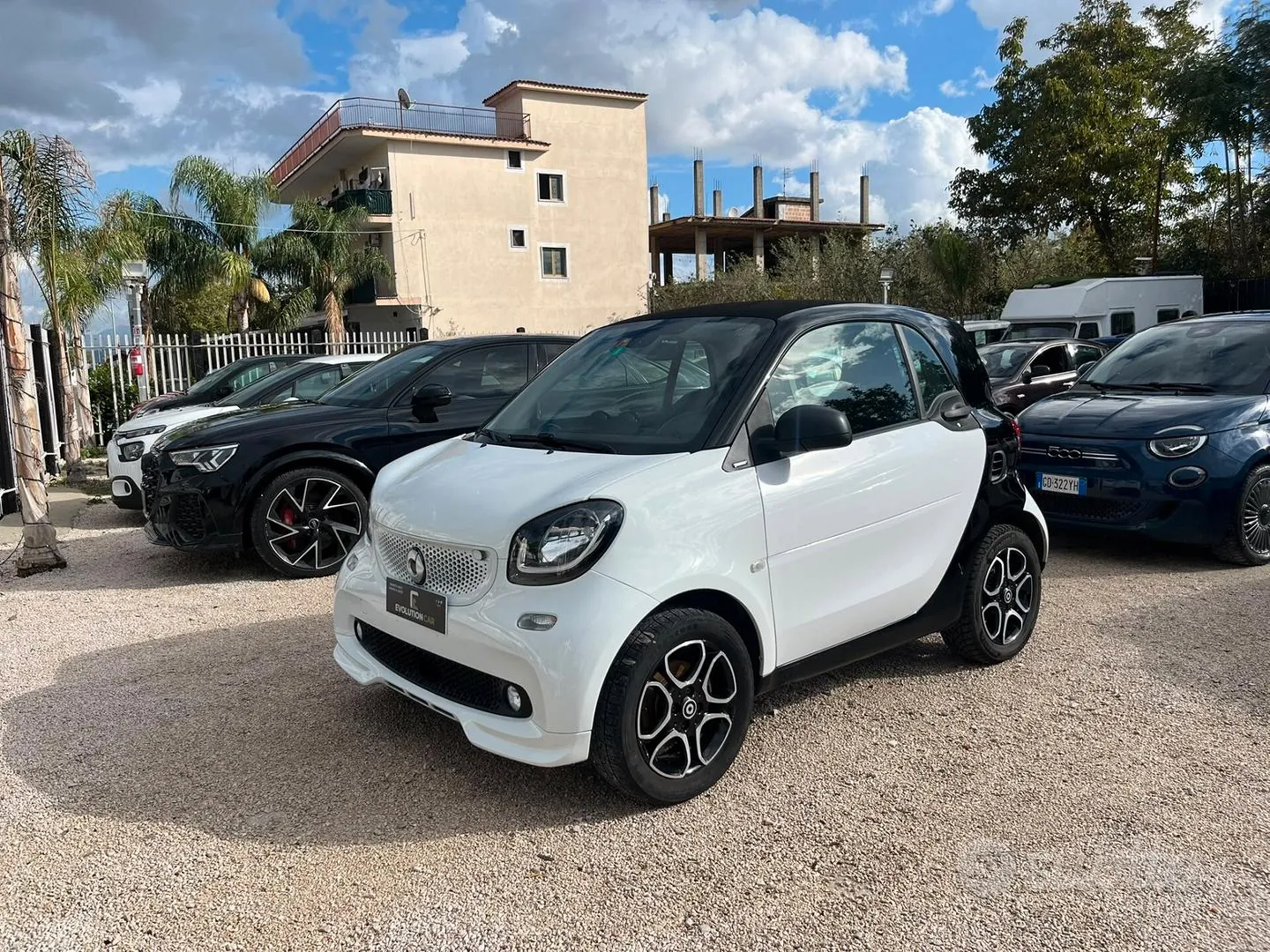 Smart Fortwo 2018 photo 2