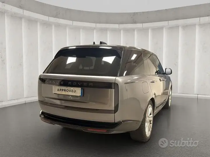 Land Rover Range Rover 2024 photo 2
