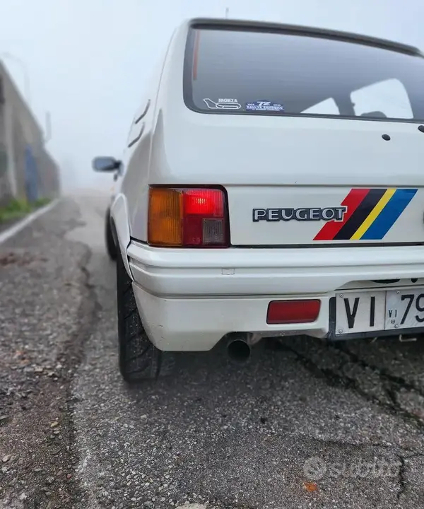 Peugeot 205 1990 photo 3