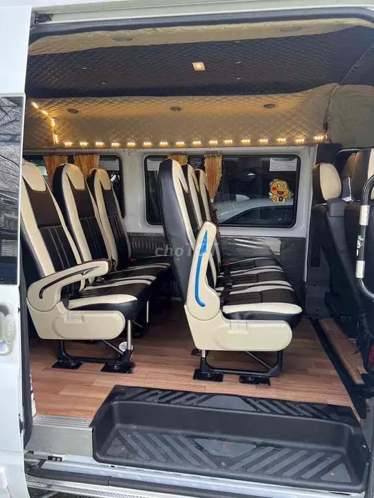 Ford Transit 2023 photo 3