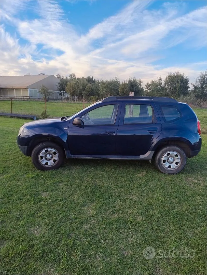 Dacia Duster 2012 photo 4