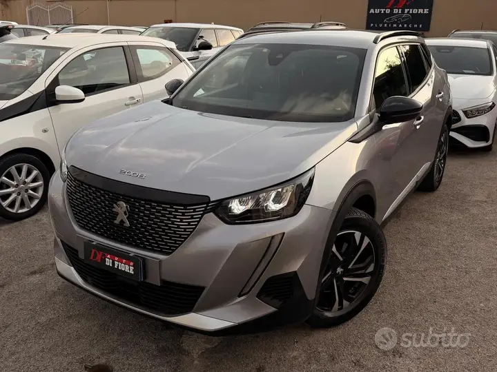 Peugeot 2008 2023 photo 3
