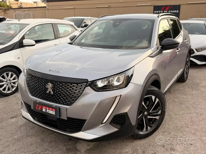 Peugeot 2008 2023 photo 2