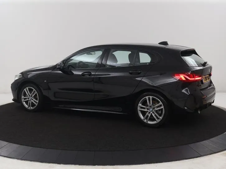 BMW 1Serie 2023 photo 2