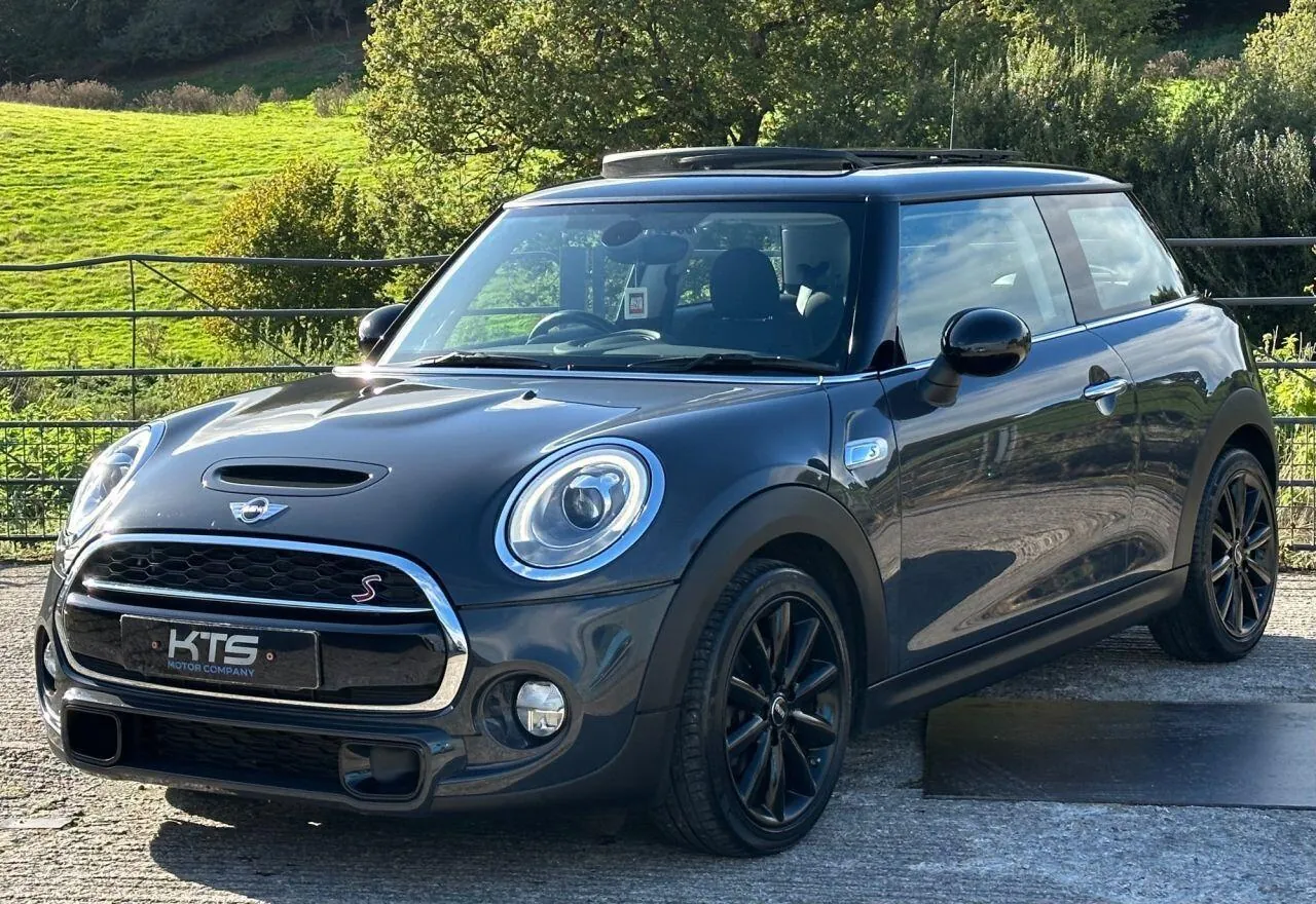 Mini Hatch 2016 photo 5