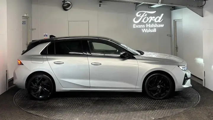 Vauxhall Astra 2023 photo 4