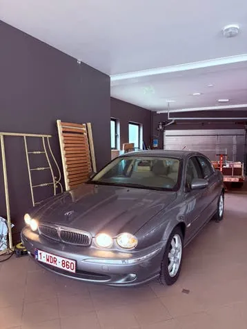 Jaguar X-Type