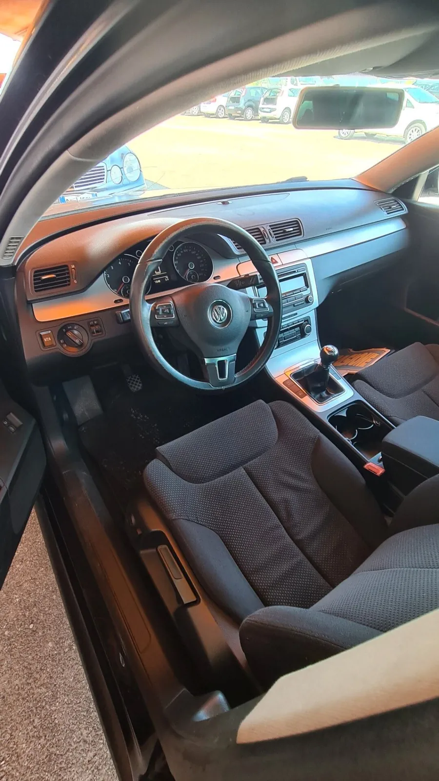 Volkswagen Passat 2010 photo 3