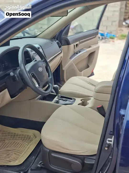Hyundai Santa Fe 2012 photo 4