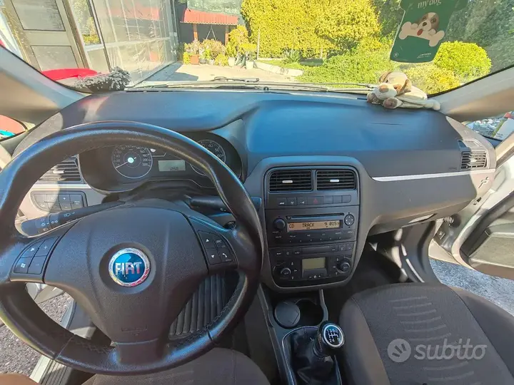Fiat Grande Punto 2007 photo 4