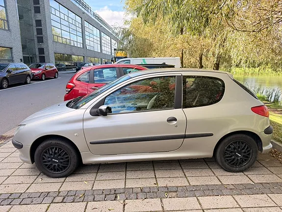 Peugeot 206 2005 photo 5