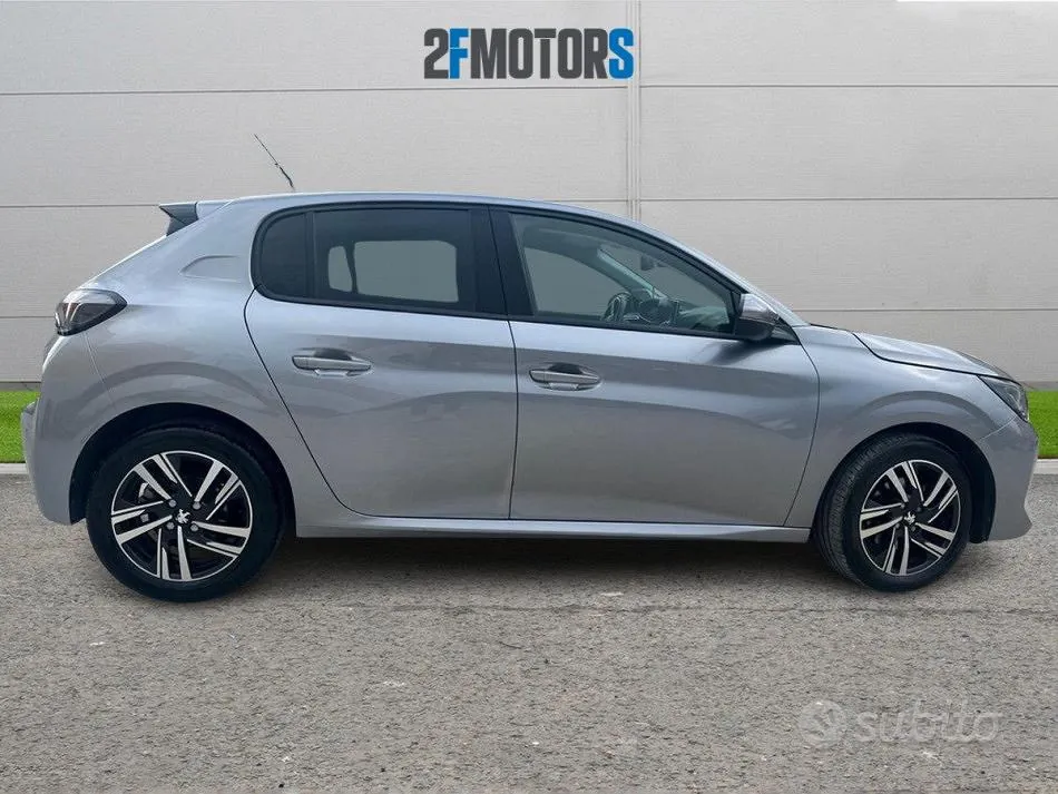 Peugeot 208 2021 photo 3