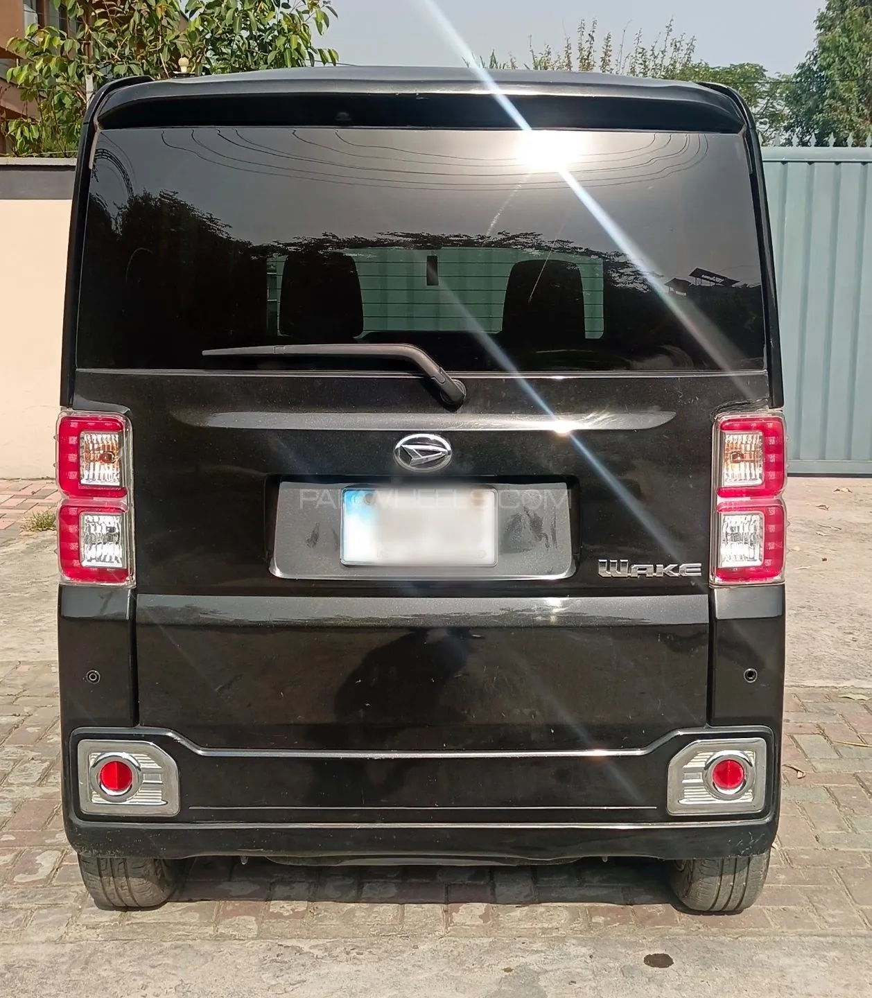 Daihatsu Wake