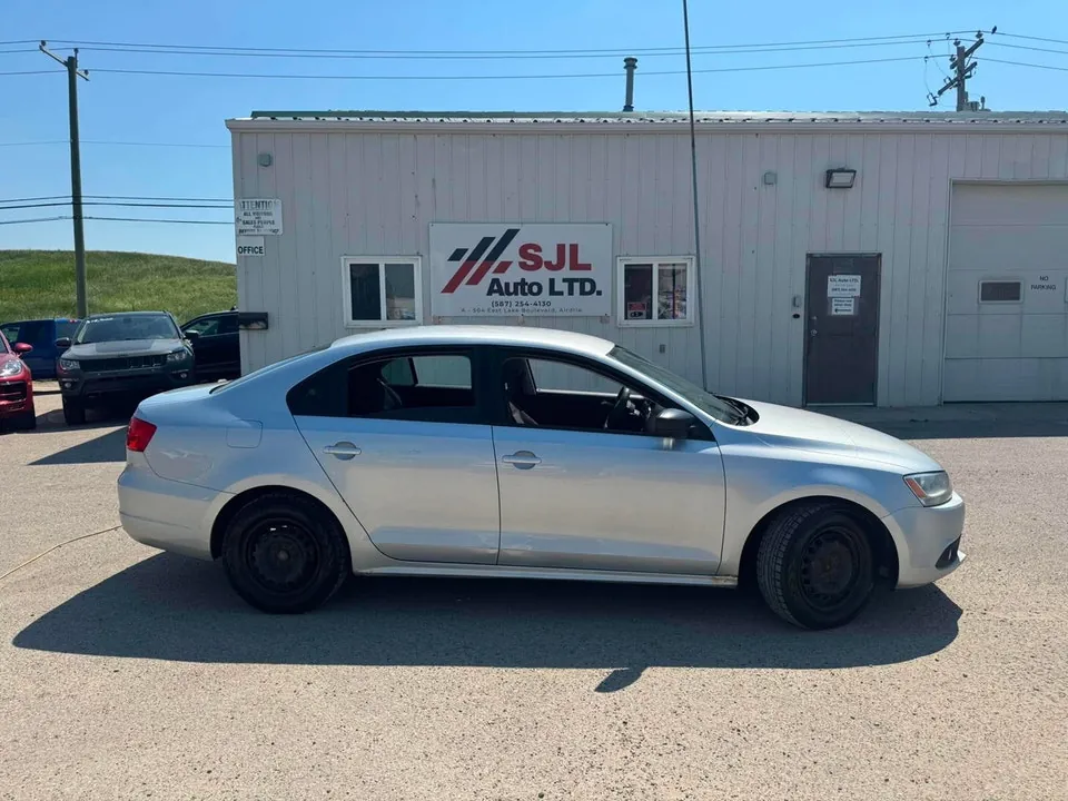 Volkswagen Jetta 2013 photo 2