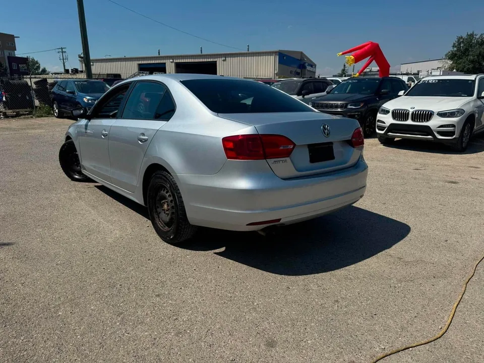 Volkswagen Jetta 2013 photo 4