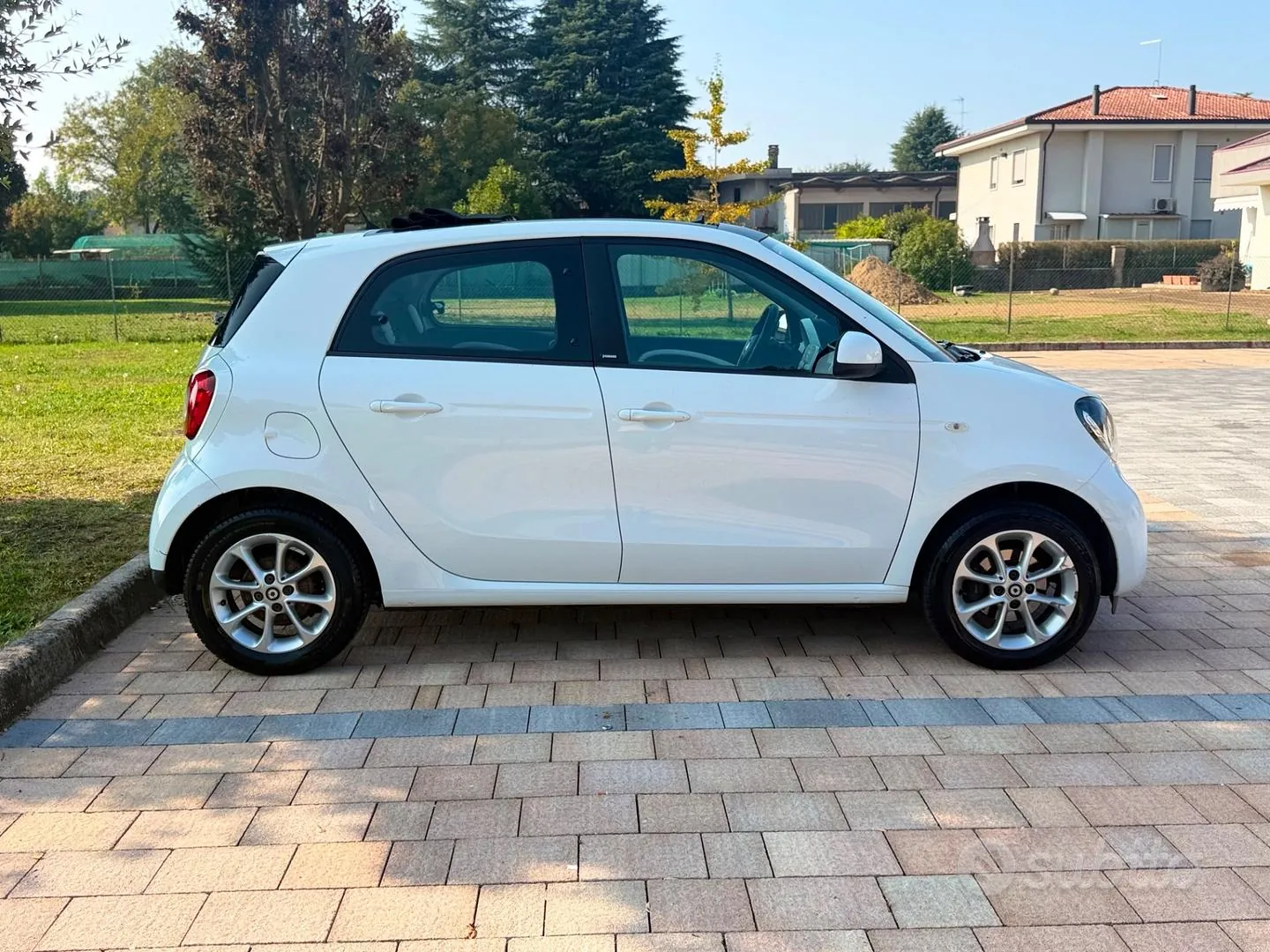 Smart Forfour 2015 photo 5