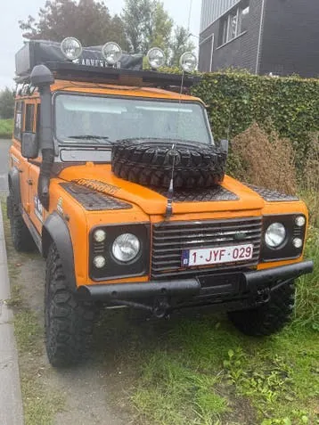 Land Rover Defender