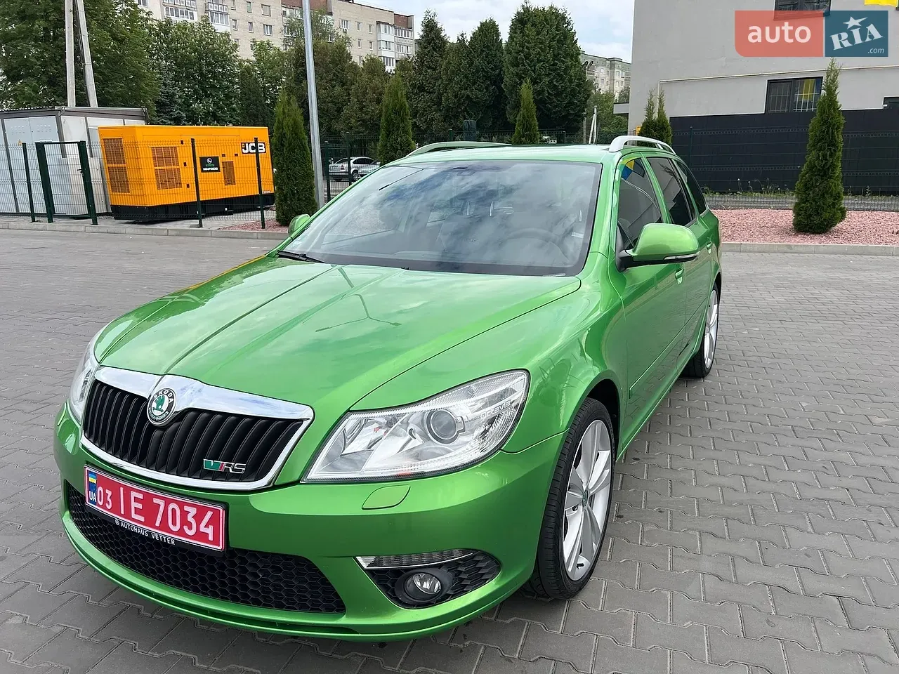 Skoda Octavia 2012 photo 2