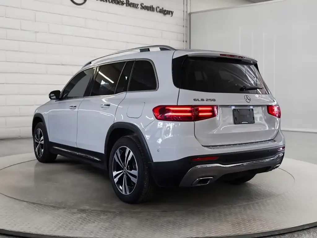 Mercedes-Benz Glb 2024 photo 4