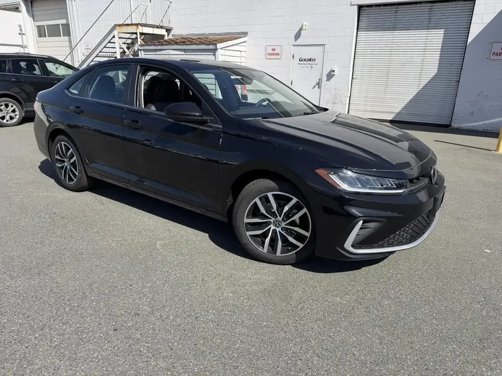 Volkswagen Jetta 2026 photo 2
